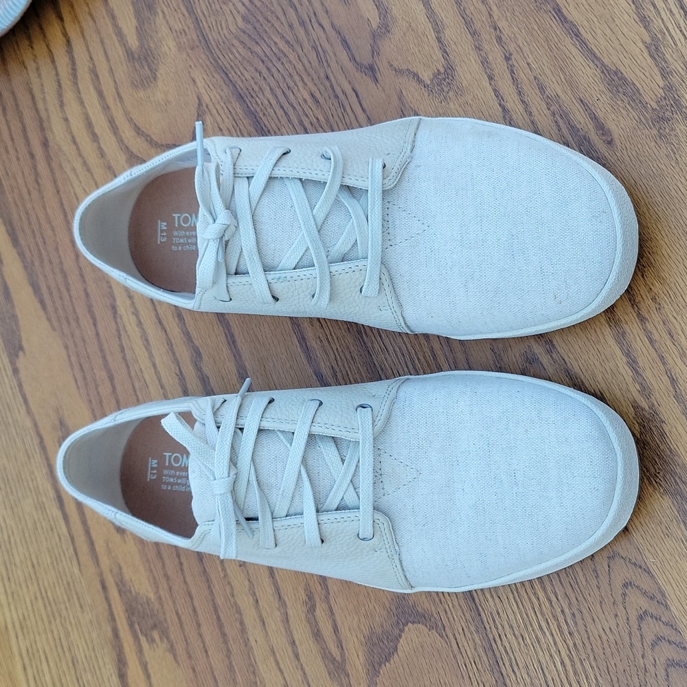 Toms men's shoes - Size 13
